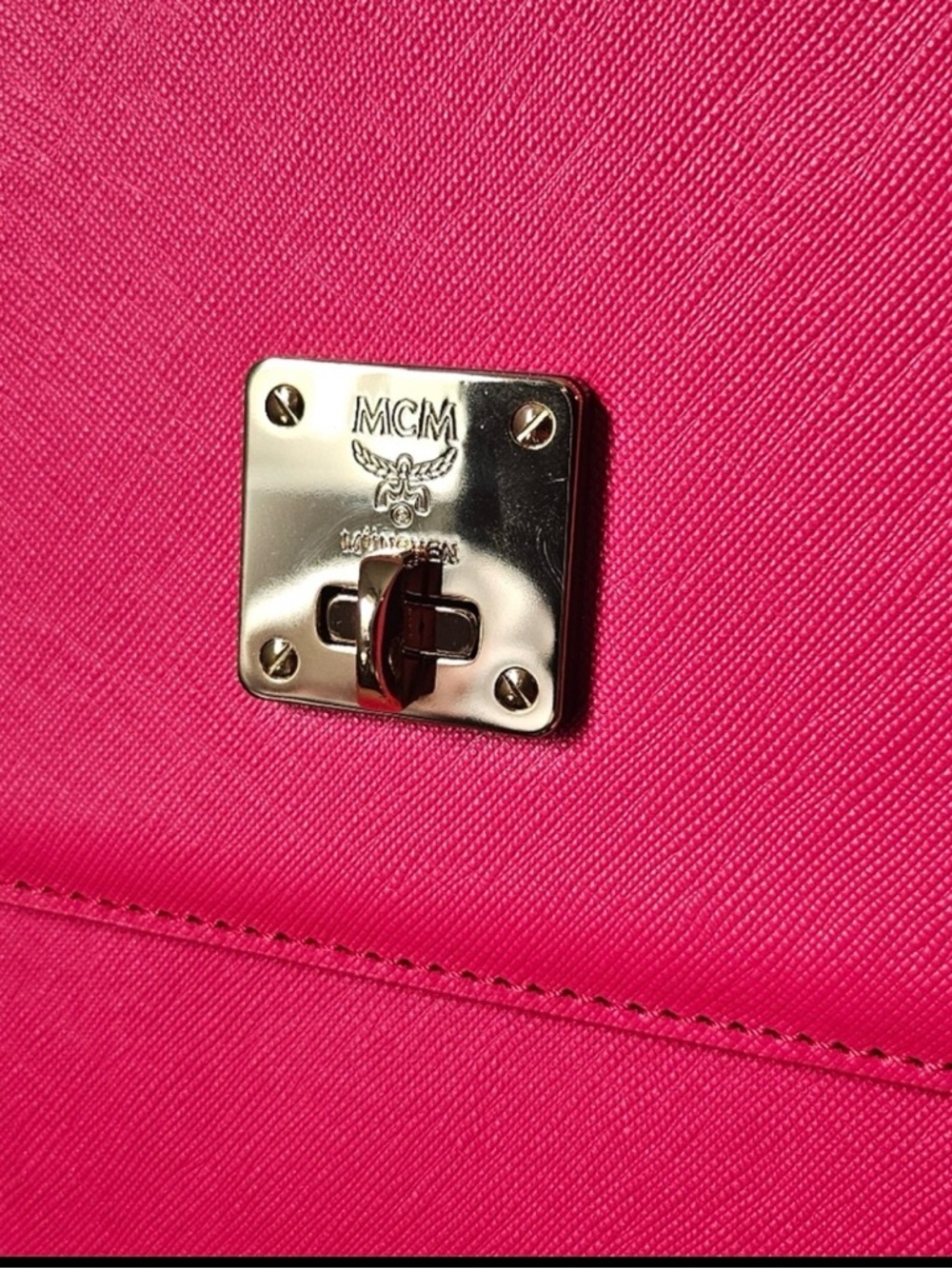 💖MCM Pink Crossbody Bag💖 - Picture 3 of 8